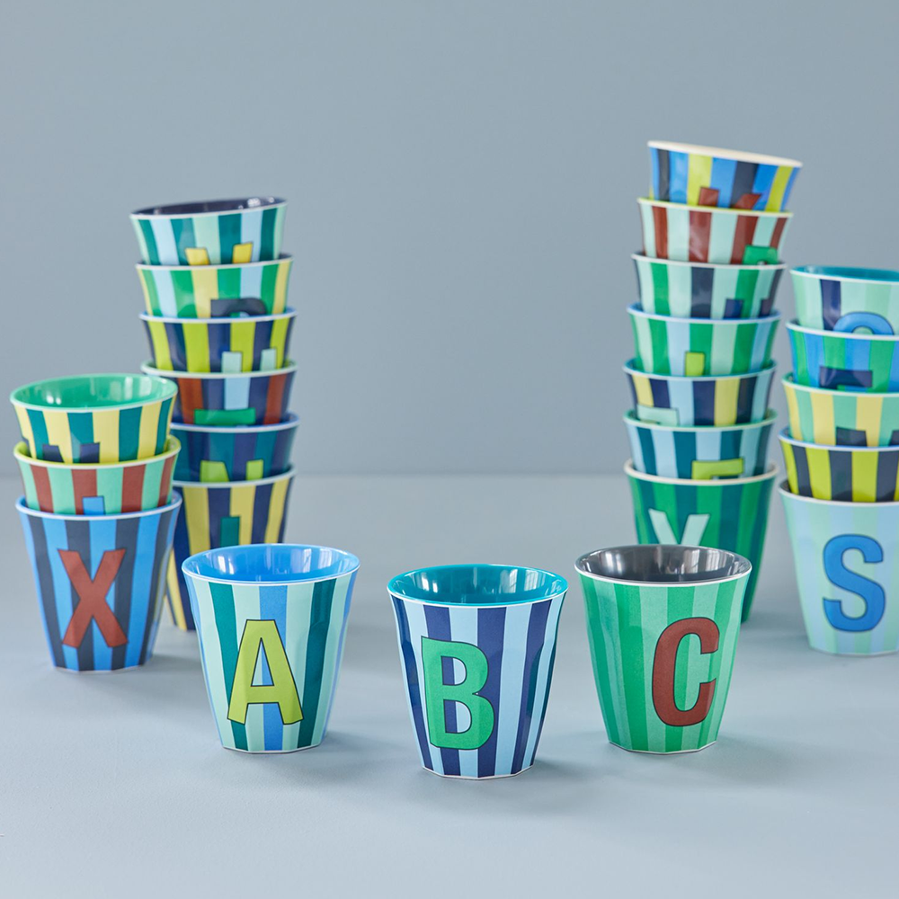 Rice  Melamin Becher Mittel 'Buchstabe S' Multicolor Stripes Blue - Online MY SNOWFLAKE