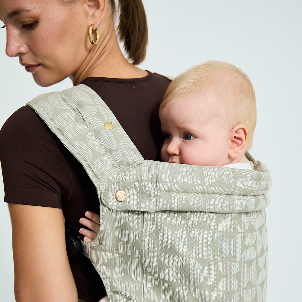 Sandiia Babytrage 'Tiimeless' Balance Salbeii Comfort+