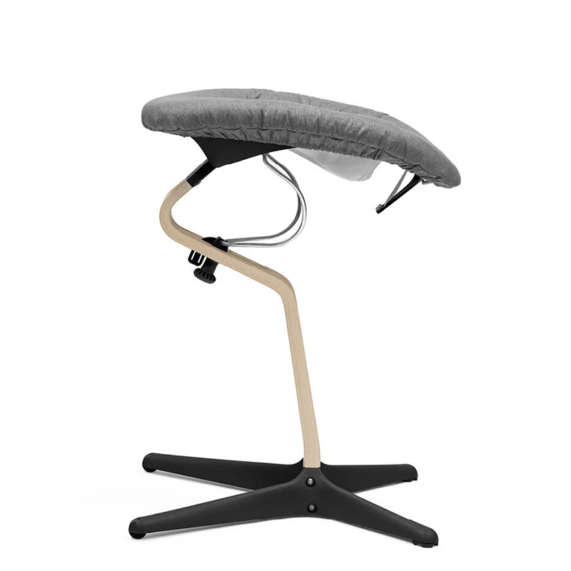 Stokke®  Nomi Hochstuhl Babyaufsatz &amp; Matratzenbezug Black /Grey Sand