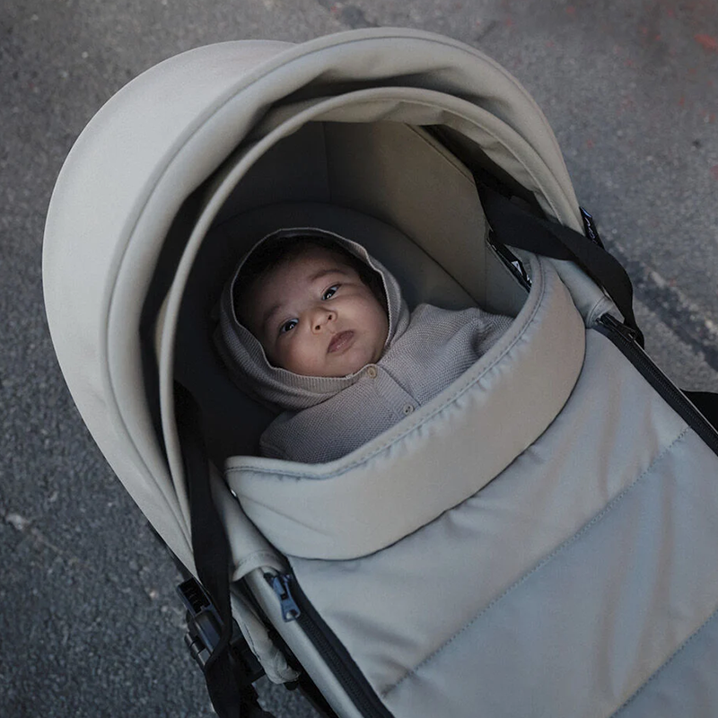 Stokke®  YOYO³ mit Liegewanne  White/Taupe