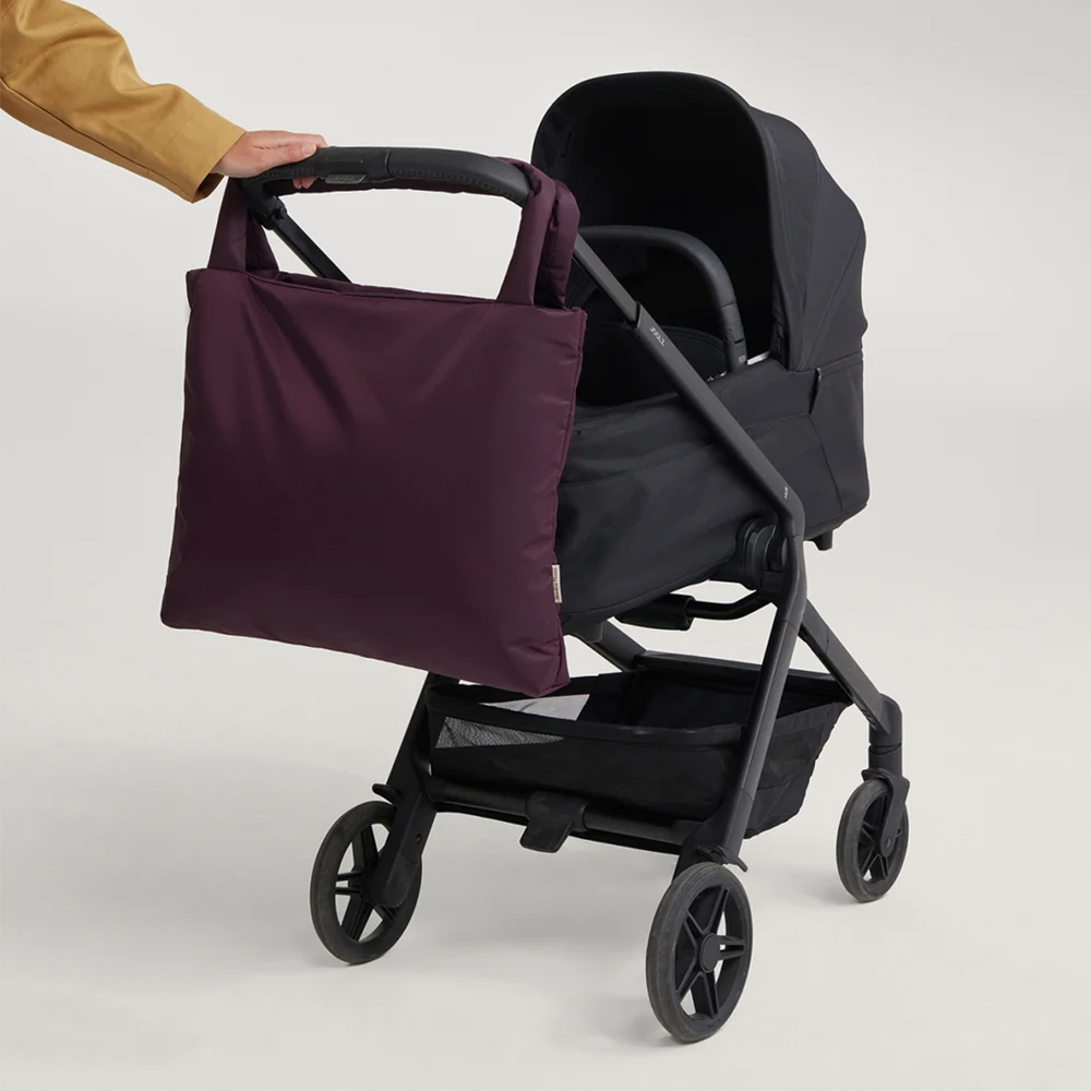 Studio Noos  Tragetasche 'Technical Puffy Mom Bag' Bordeaux