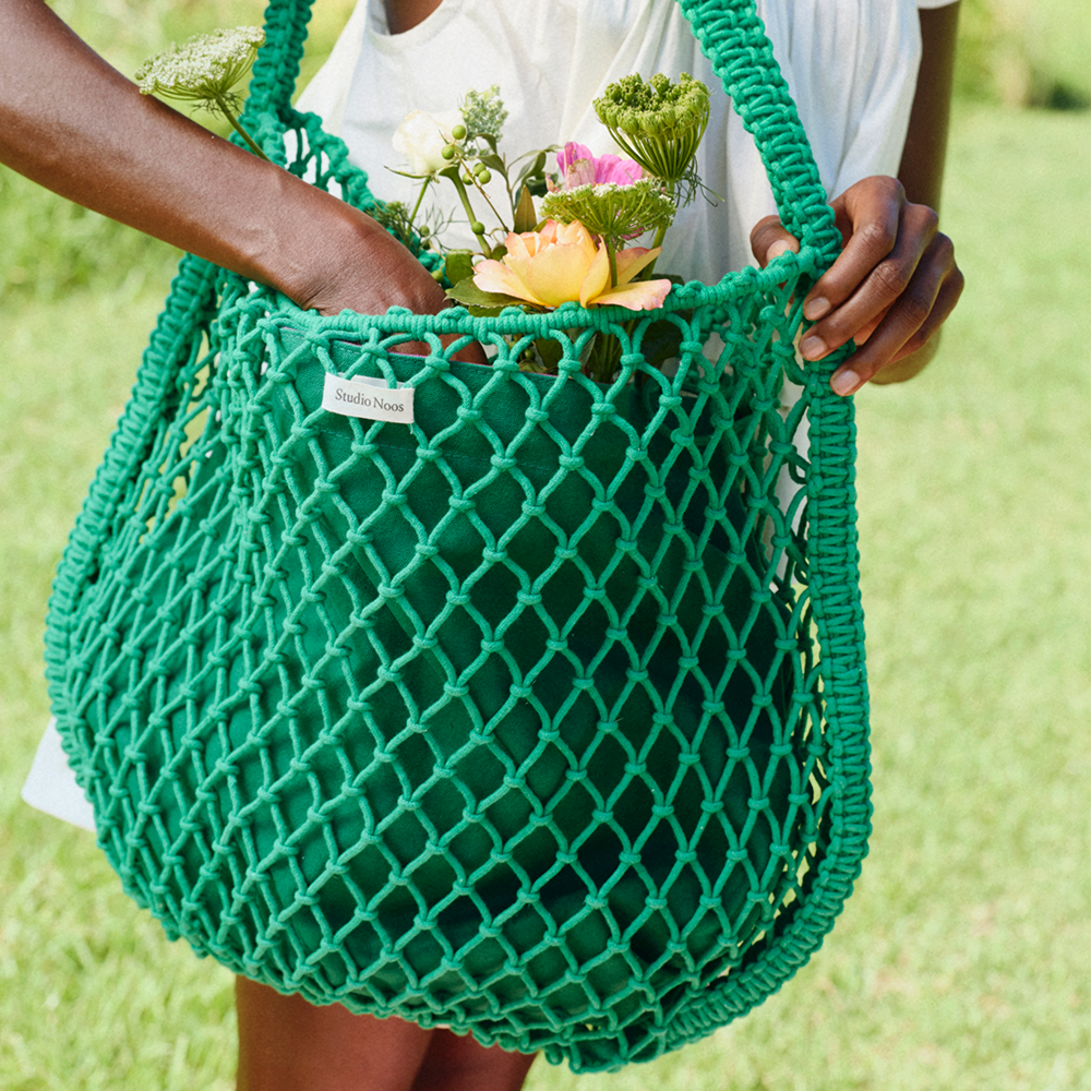 Studio Noos Macramé Tragetasche mit wendbarer Innentasche in Lila-Grün 'Mom Bag' Green