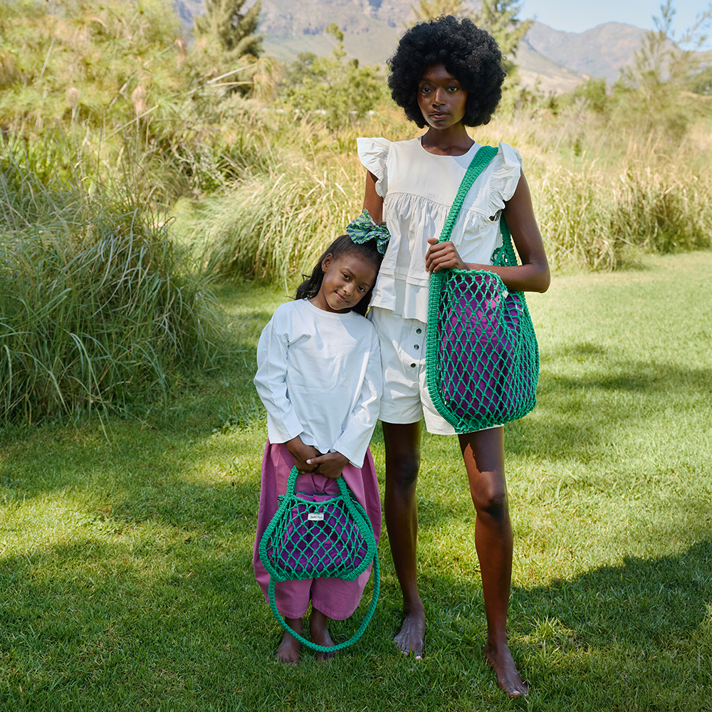 Studio Noos Macramé Tragetasche mit wendbarer Innentasche in Lila-Grün 'Mom Bag' Green