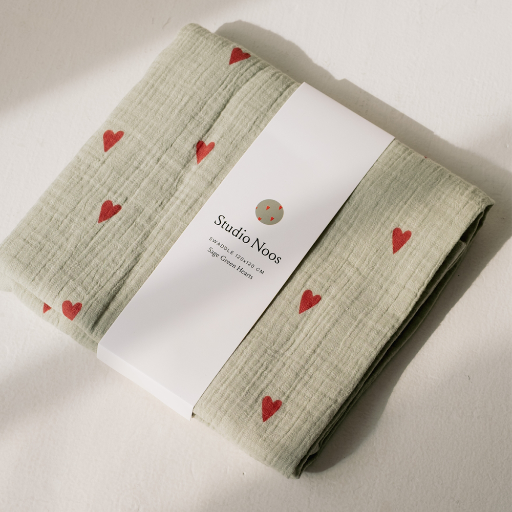 Studio Noos Mulltuch 'Hearts' 70 x 70 cm Green