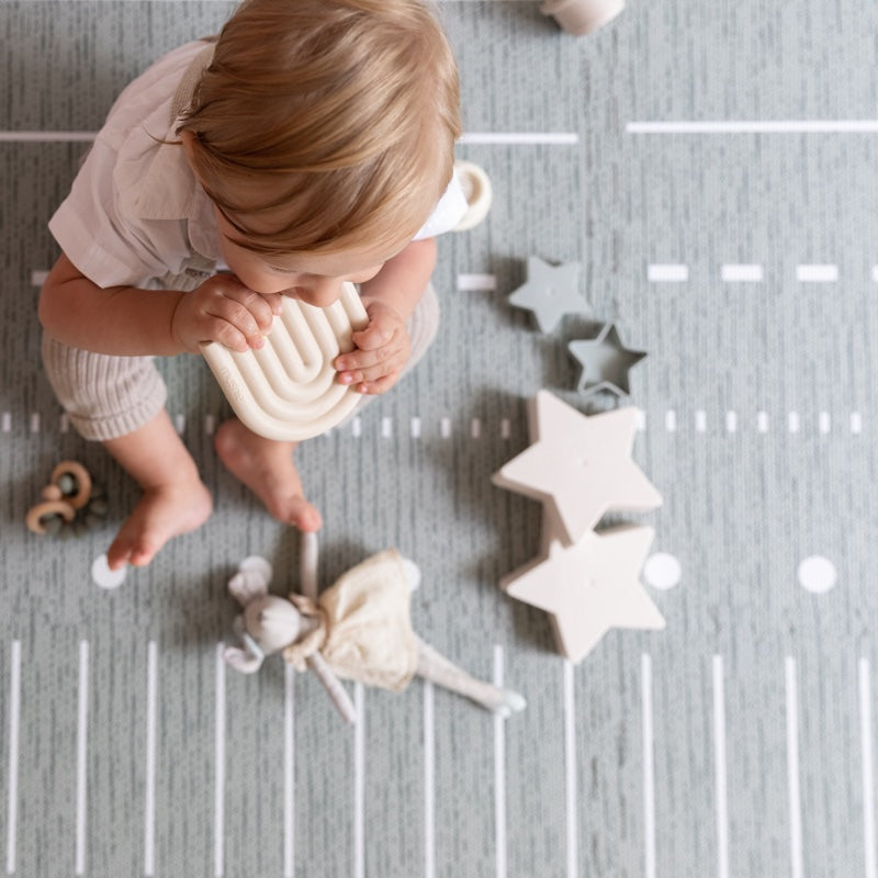 ToddleKind – Spielmatte / Puzzlematte mit tollem Boho Muster &quot;Berber&quot; in schönem hellgrau &quot;Storm&quot;