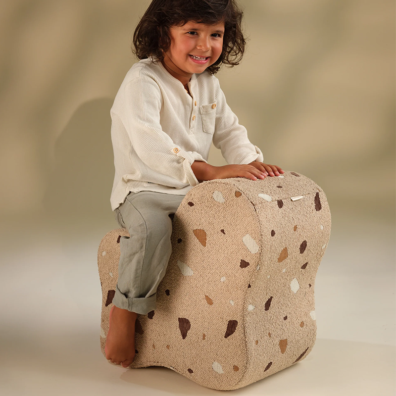 Wigiwama  Sitzhocker  &#39;Terrazzo Cloud&#39; Sand
