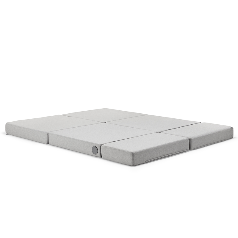 Wonderwuzz Gästebettmodul für das Spielsofa &#39;OH SO SOFY&#39; in der Farbe Grauffelo ausgebreitet als Doppelbett.