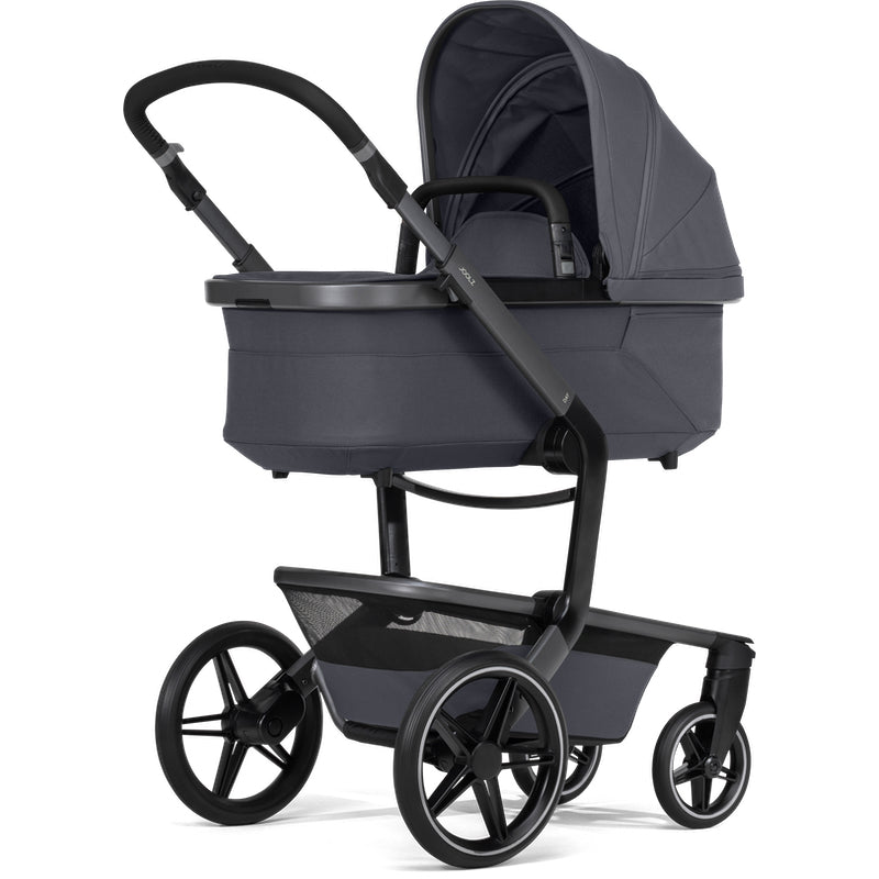 Joolz Day⁵ Kombi-Kinderwagen in der Farbe Stone Grey mit Wanne.