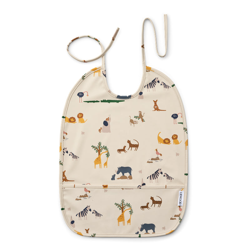 Babylatz in Beige mit Dschungelprint von Liewood.