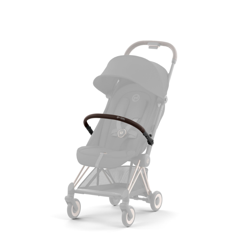 Spielbügel für den Coya Buggy von Cybex befestigt am Kinderwagen.