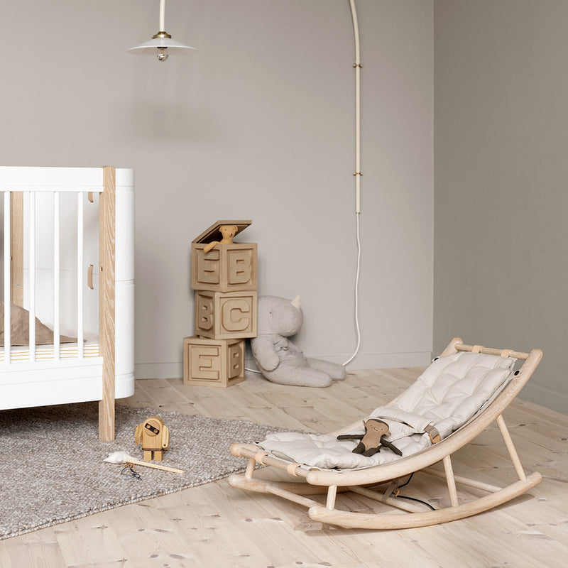 Oliver Furniture  Wood Baby- und Kleinkindwippe  Eiche/Natur