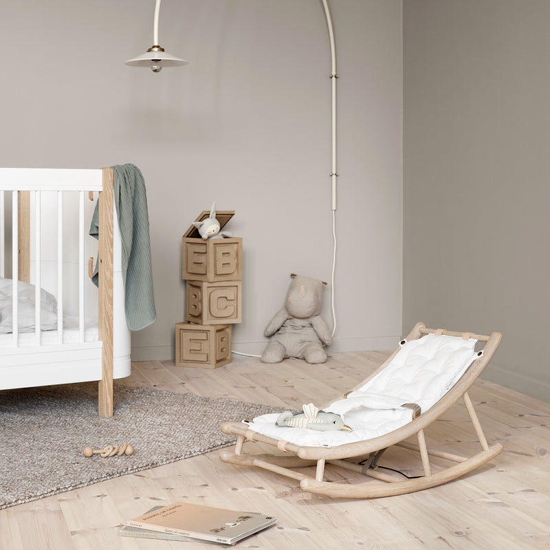 Oliver Furniture  Wood Baby- und Kleinkindwippe  Eiche/Weiss