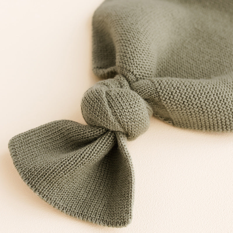 White Knit Cocoon Artichoke
