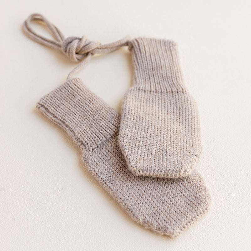 Hvid  Baby Strickfäustlinge/Handschuhe  Sand