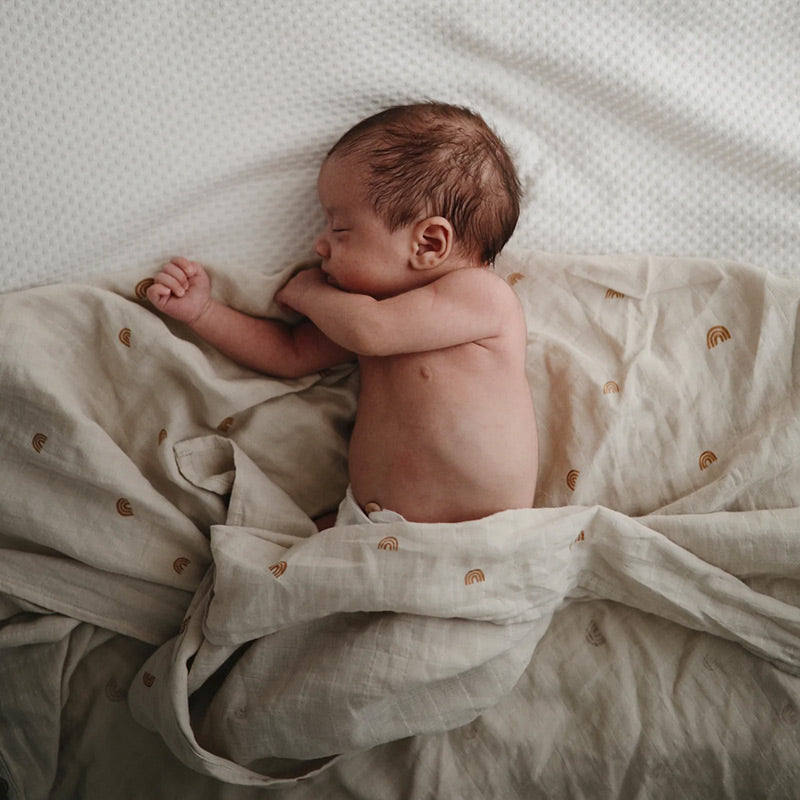 Mushie  Musselin Swaddle  Rainbow - Online MY SNOWFLAKE