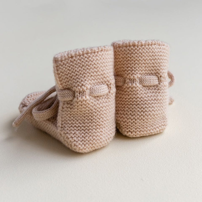 Hvid  Baby Strickschuhe  Apricot